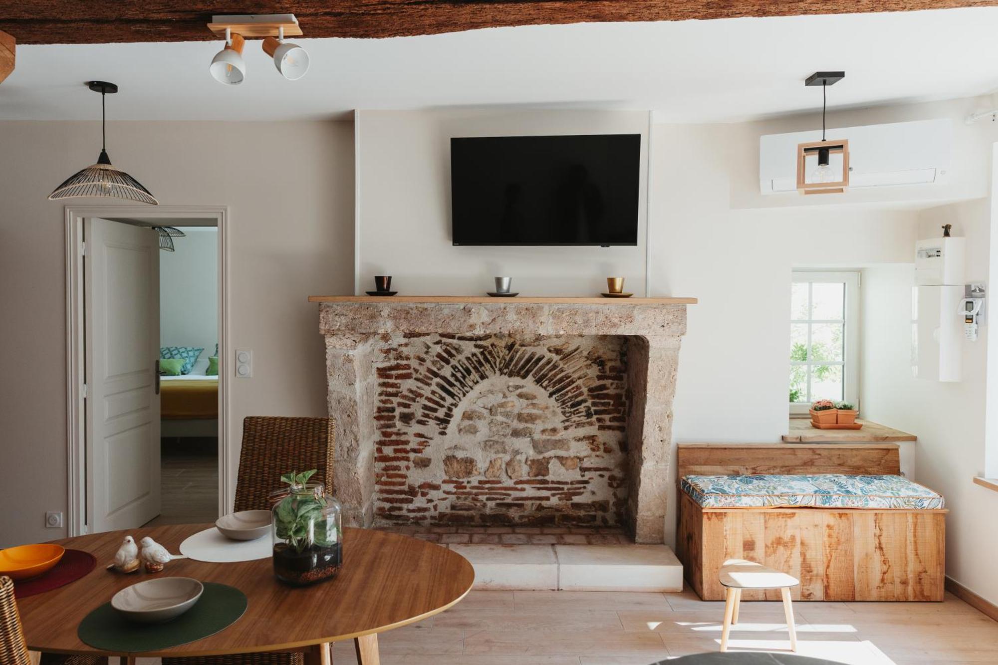 Logis Auberge Du Centre Chitenay 외부 사진