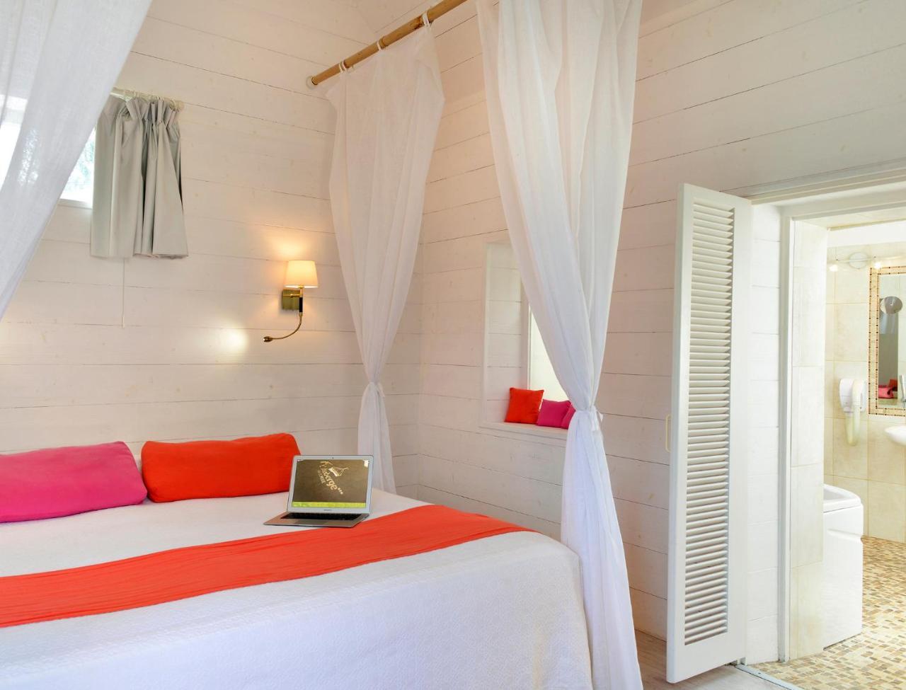 Logis Auberge Du Centre Chitenay 외부 사진